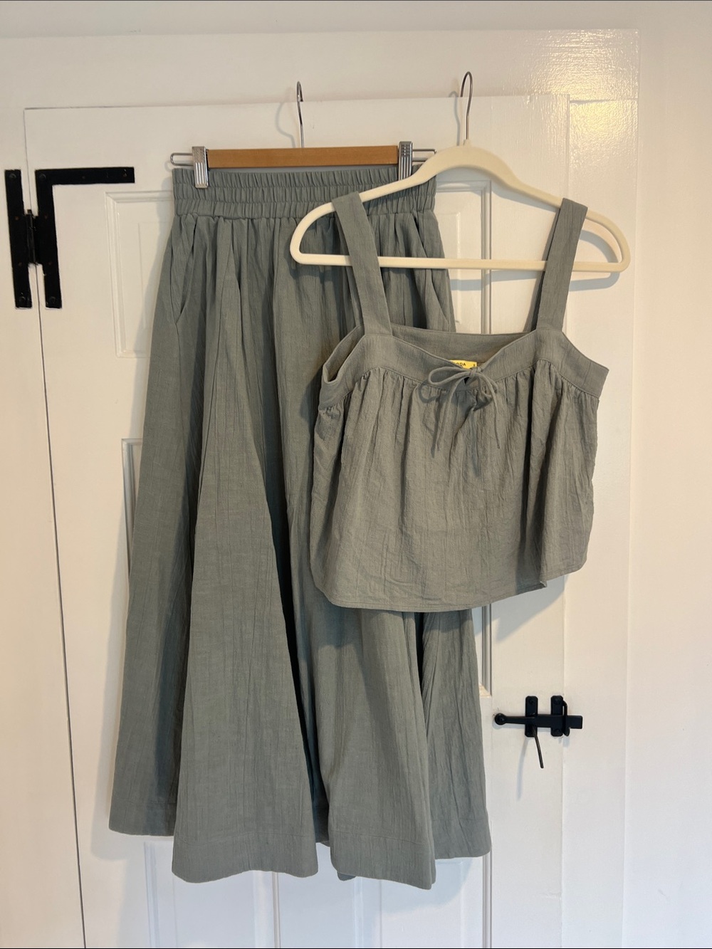 NWOT Few Moda x Ali Sisto Daniel Kelsea Top and Jenny Skirt SET, Slate Blue, SM